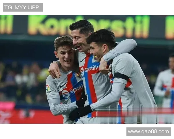 比利亚雷亚尔莫雷诺迎战巴萨展开激烈加泰罗尼亚德比之战