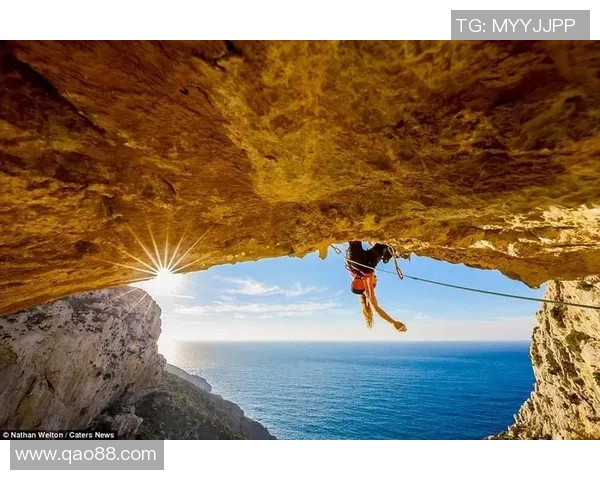 攀岩终极锦标赛难度赛挑战极限勇者展现巅峰实力与技巧的盛会