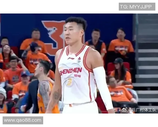 贺希宁干拔绝杀瞬间展现篮球技艺与决胜时刻的完美结合