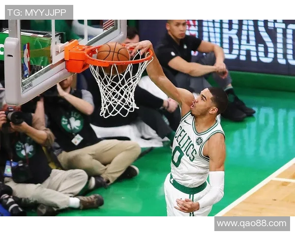 猛龙队力克凯尔特人队,稳坐东部第二 猛龙队力克凯尔特人队,稳坐东部第二